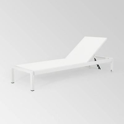 target chaise lounge