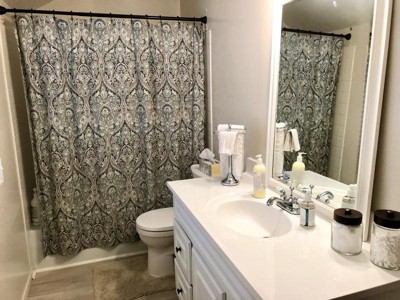 Guest review image 1 of 1, zoom in