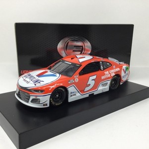 Kyle Larson 2021 Valvoline Elite 1:24 Diecast - 1 of 4