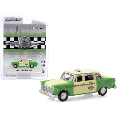 1982 Checker Taxi Green and Yellow "Checker Taxi Affl, Inc." (Chicago, Illinois) "Hobby Exclusive" 1/64 Diecast Model Car by Greenlight