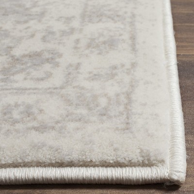 Safavieh Carnegie Cream and Light Grey Vintage Area Rug