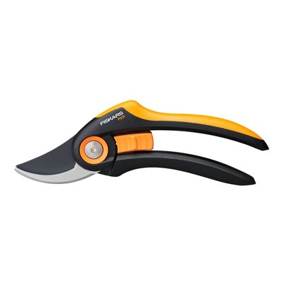 Photo 1 of Fiskars P521 Bypass Ergo Pruner