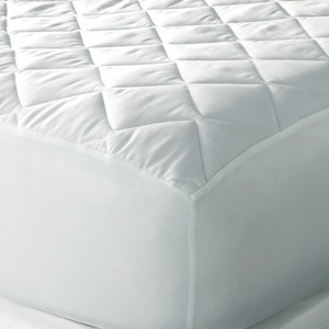 King Spa Luxe Cool Touch Moisture Wicking Mattress Pad - Downlite, White
