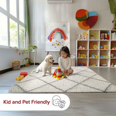 Plush White Geometric Shag 63" Square Area Rug