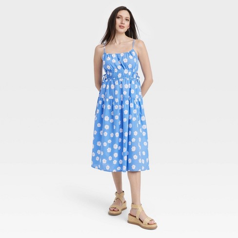 Accessorizing the Blue Floral Sundress