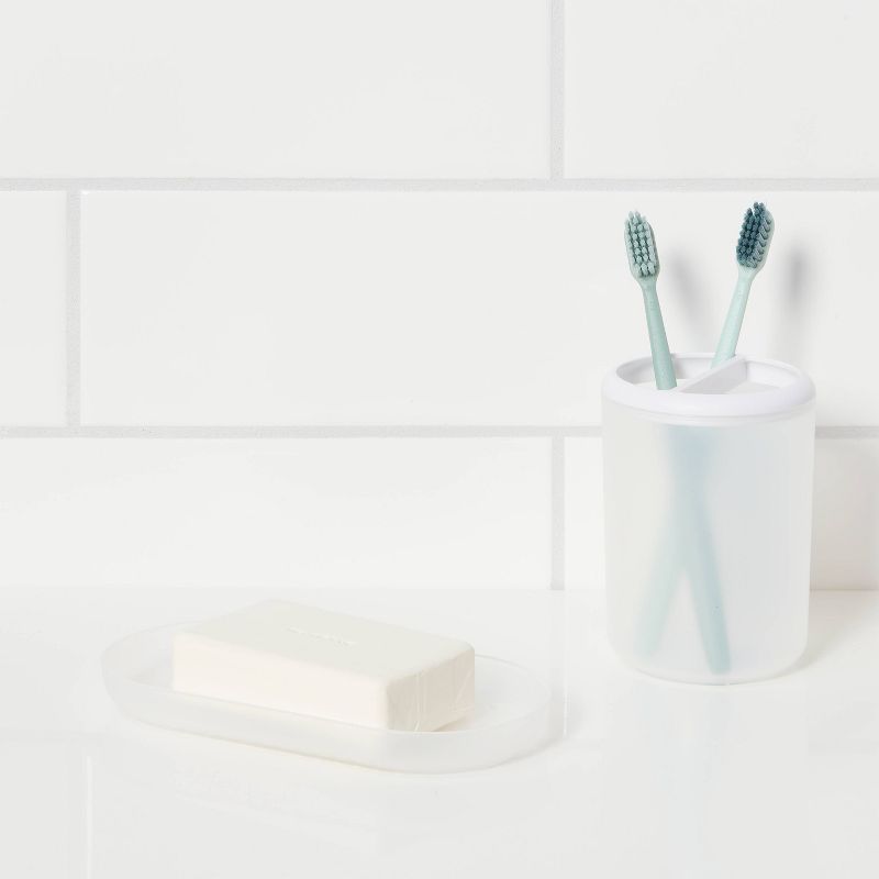 Plastic Soap Dish Clear - Room Essentials&#8482;, 3 of 6