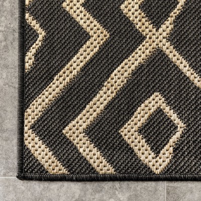 Charcoal Trellis Reversible Synthetic Area Rug - Easy Care, 5x8 Feet
