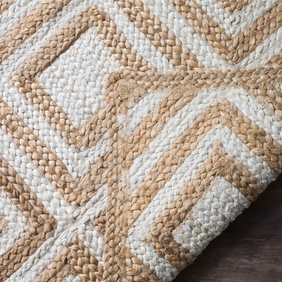 Ivory and Natural Diamond Pattern Jute Area Rug, 5' x 8'