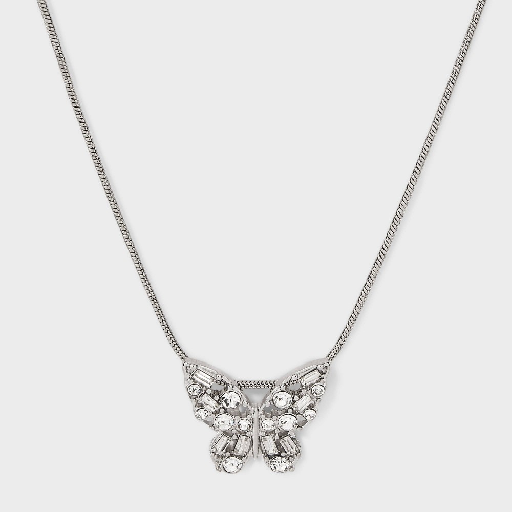 Assorted silver necklaces and earrings 
