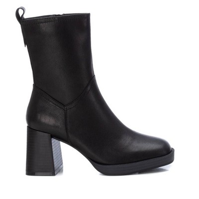 Carmela Collection, Women's Leather Booties 161205