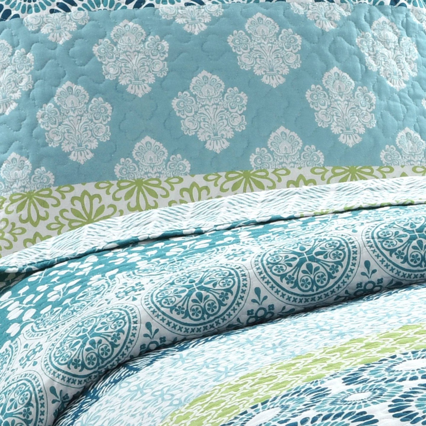 Постельное бельё Lush Decor 3pc Full/Queen Bohemian Striped Reversible Oversized Quilt Bedding Set Blue/Green - Lush Décor, цвет: Полосатый — фото 3