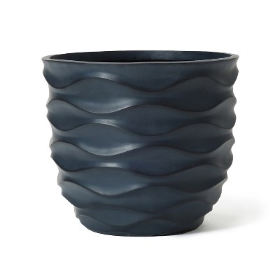 LuxenHome 17.4-Inch Round Waves MgO Planter, Black