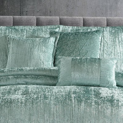 Turin Spa Velvet Queen Comforter Set with Decorative Pillows