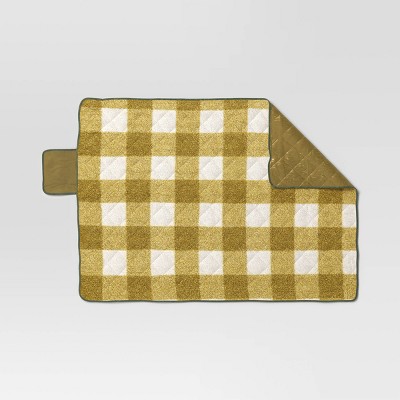 On the Go Collection Quilted Checkered Throw Blanket - Room Essentials