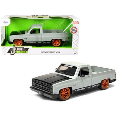 1985 Chevy C-10 Pickup Truck Diecast 1:24 Jada Toys 8 inch Red w Stocked Rims