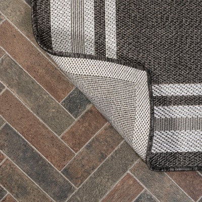 Modern Stripe 4' x 6' Black and Gray Synthetic Indoor/Outdoor Rug