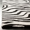 Soho SOH435 Hand Tufted Indoor Rugs - Safavieh - 2 of 3