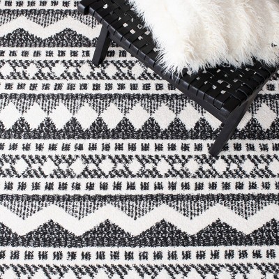 Ivory and Black Diamond Shag Square Rug with Tassels