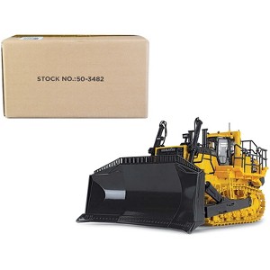 Komatsu D475A-8 Dozer with Ripper Yellow 1/50 Diecast Model made by First Gear - 1 of 4