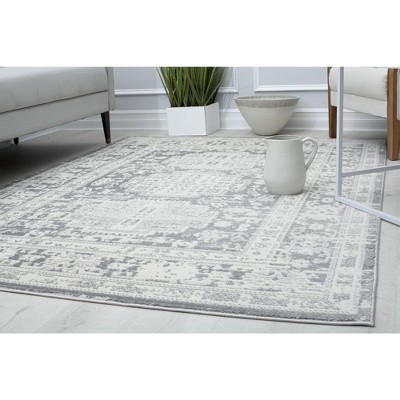 Elegant Gray Synthetic 8' x 10' Stain-resistant Transitional Area Rug