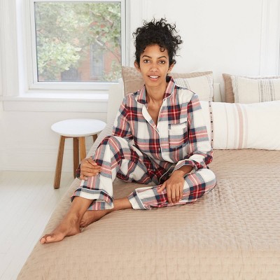 Women's Plaid Perfectly Cozy Flannel Long Sleeve Notch Collar Top and Pants  Pajama Set - Stars Above™ White M – Target Inventory Checker – BrickSeek