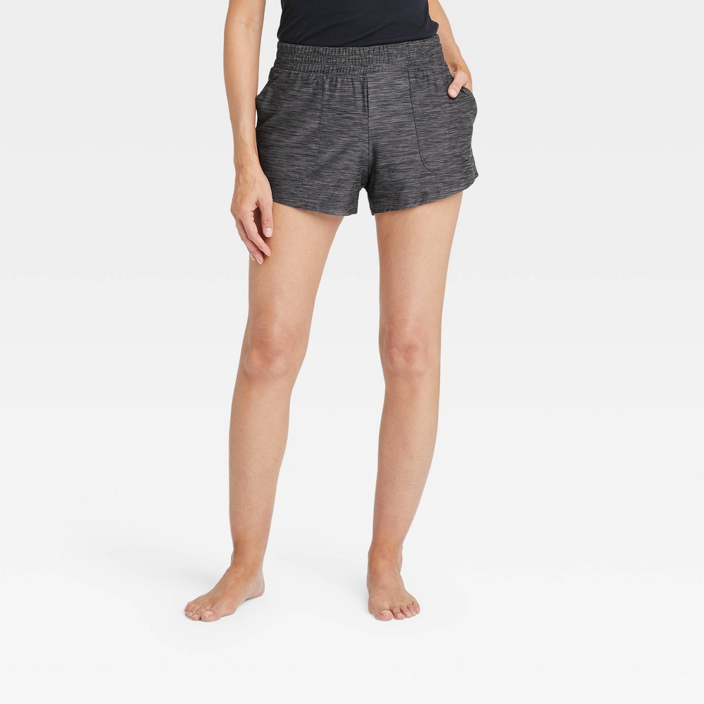 Size Medium Women's Mid-Rise Knit Shorts 3.5" - All in Motion Charcoal Black 