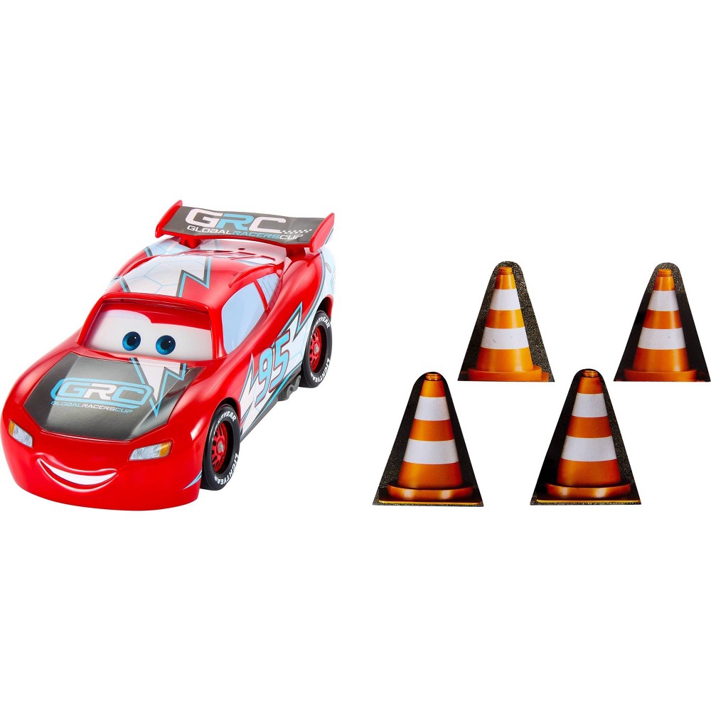 Disney and Pixar Cars Global Racers Cup Drift and Race Lightning McQueen Toy Vehicle with 2 Modes