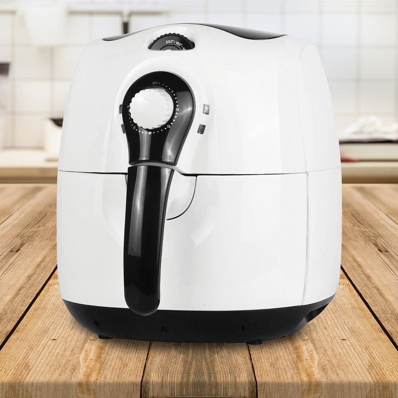 Brentwood 3.7 Quart Electric Air Fryer in White with Timer and Temperature Control, 4 of 5