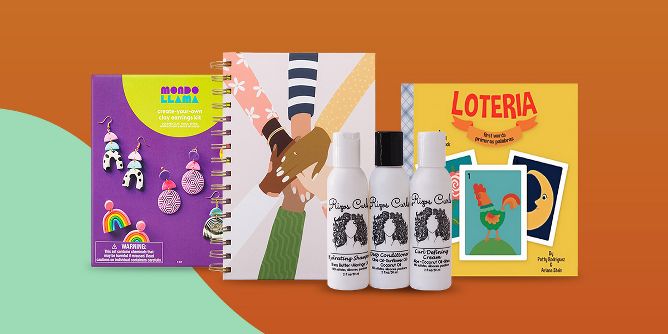 Productos de marcas creadas por latinos, desde el kit para hacer aretes de Mondo Llama, un cuaderno de notas, tres botellas de Rizos