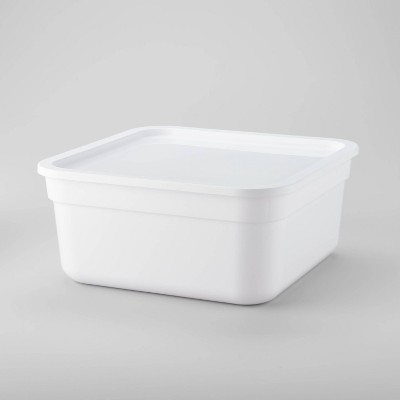 White storage bins with outlet lids