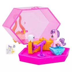 My Little Pony Mini World Magic Crystal Keychain Princess Pipp Petals