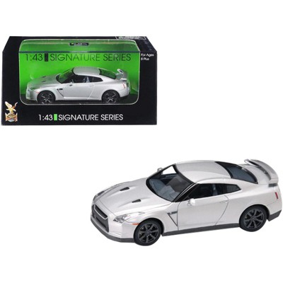 Nissan GT-R R35 Silver 1/43 Diecast Model Car by Road Signature