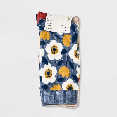 Women&#39;s 3pk Floral Print Crew Socks - A New Day&#8482; Denim/Oatmeal 4-10