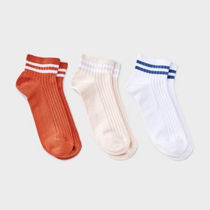 Women's Varsity Striped Ribbed 3pk Ankle Socks - Universal Thread™ 4-10 - 1 of 3
