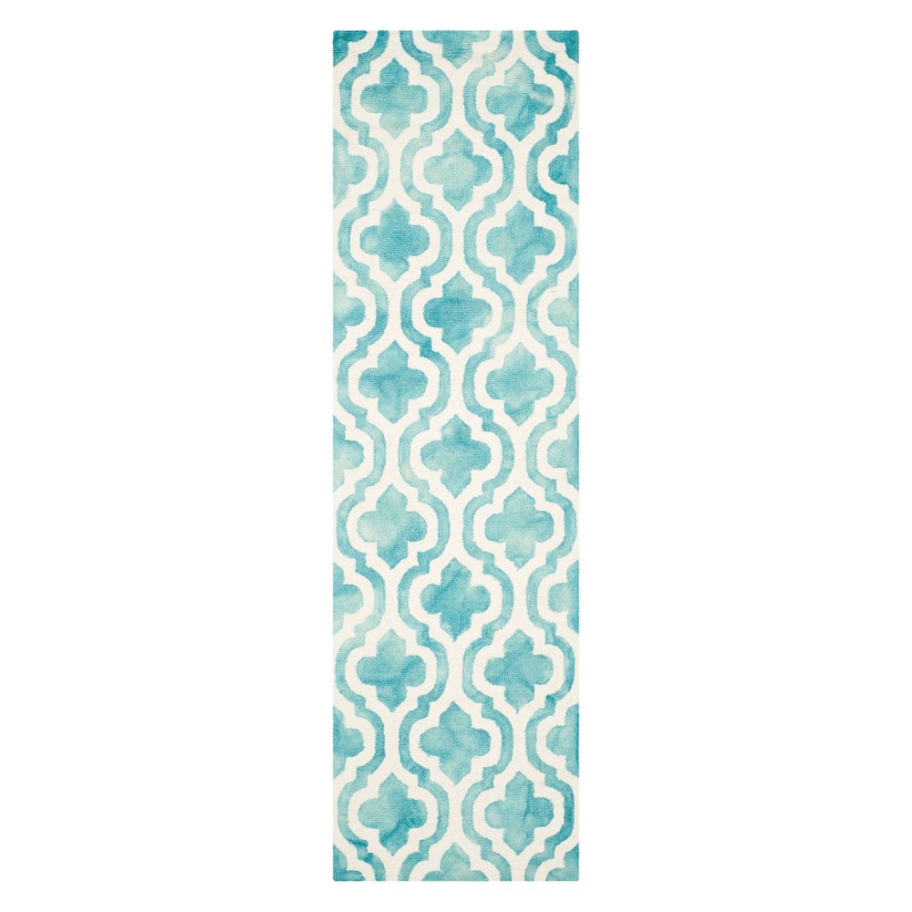 2'3inx10' Quatrefoil Design Runner Turquoise/Ivory - Safavieh