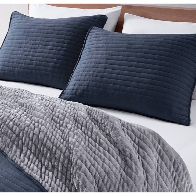 Navy King Microfiber Reversible Quilt Set with Plush Shams