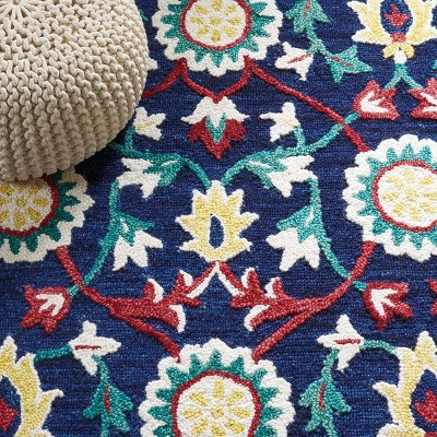 Handmade Blossom Red Floral Wool Area Rug - 8' x 10'