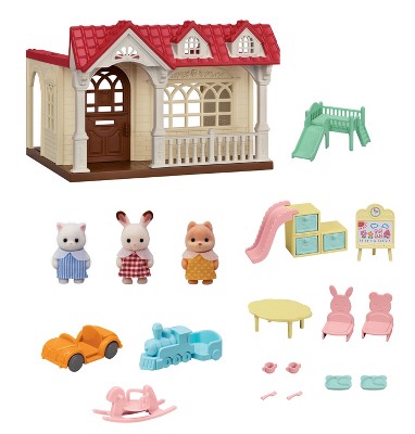 Calico Critters Sweet Raspberry Home Gift Set, Dollhouse Playset with 3  Collectible Figures, Furniture and Accessories