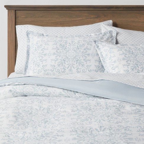 7pc Full Medallion Comforter Set with Sheets Light Blue/Off White -  Threshold™