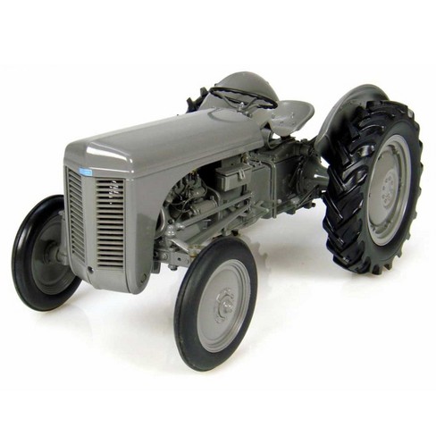 Universal Hobbies 1/16th Massey Ferguson Tea-20 “the Little Grey