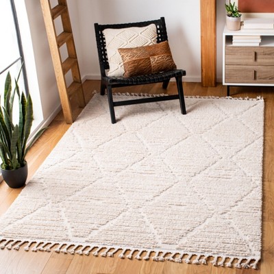 Beige Diamond Pattern Hand-Knotted Synthetic 4' x 6' Rug