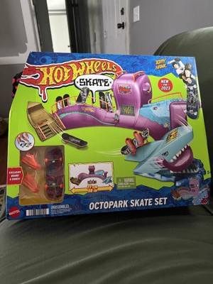 Kit Hot Wheels Pista Octopark + 3 Skates de Dedo Com 6 Tenis - Loja Zuza  Brinquedos