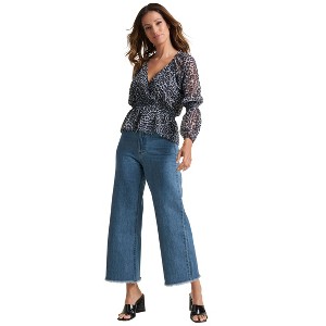 VENUS Womens Puff Sleeve V-Neck Top - 1 of 4