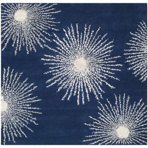 Soho SOH712 Hand Tufted Area Rug  - Safavieh - 1 of 3