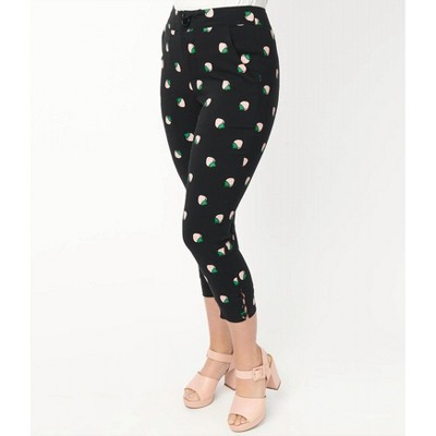 Women's Strawberry Print Darienne Capris - Unique Vintage