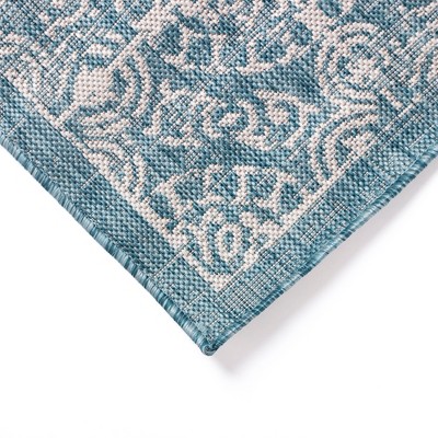 Antique Aqua Medallion 58.5" Square Synthetic Indoor/Outdoor Rug