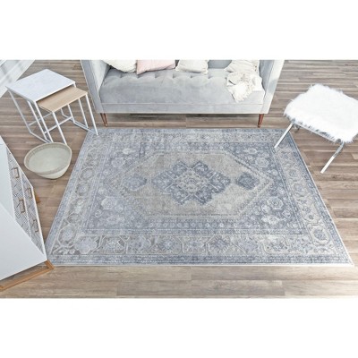 Gray Floral Synthetic 5' x 7' Area Rug
