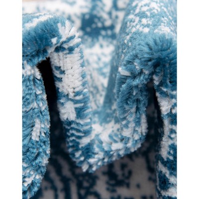 Reversible Blue Floral Synthetic 7' Round Area Rug