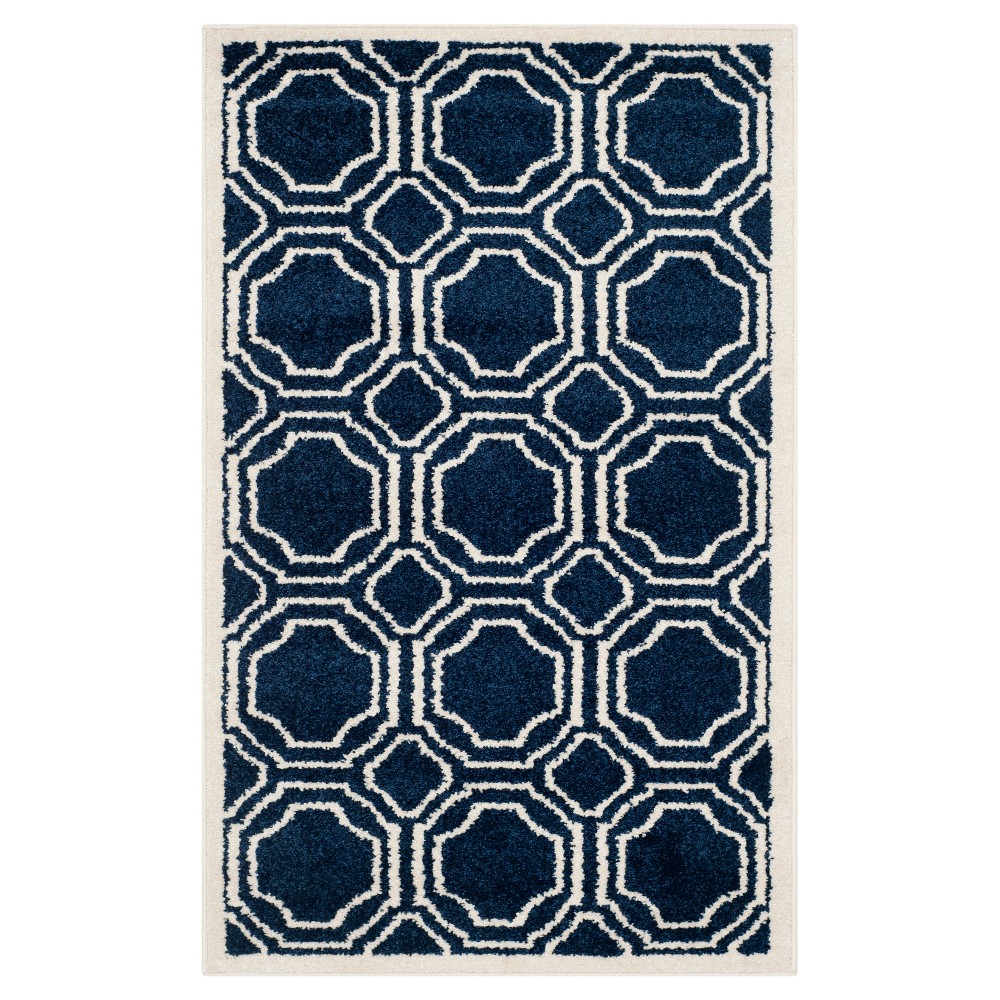 Amala 2'6inx4' Indoor/Outdoor Rug - Navy/Ivory - Safavieh