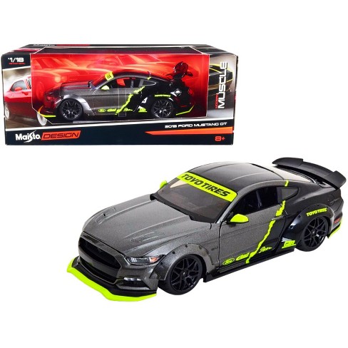 2015 Ford Mustang GT 5.0 Gray Metallic and Black with Graphics Modern  Muscle Series 1/18 Diecast Model Car by Maisto
